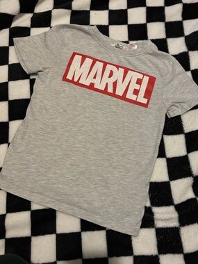 Size 7/8 Marvel Kids' Grey Tee with Red Logo